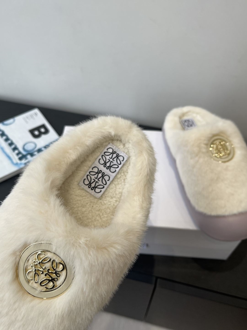 L0ew* slippers